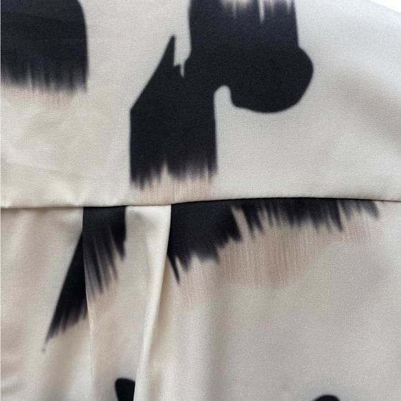 Shein Cream ling sleeve lightweight button down blouse size XS - Picture 6 of 12